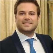 Ex Legale d’impresa e Responsabile aziendale
Docente di Diritto ed Economia
Insegnante di Sostegno
Diplomato in Lingue straniere